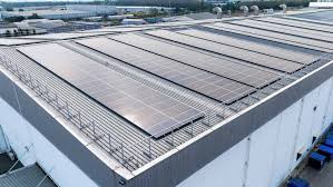warehouse with solar energy